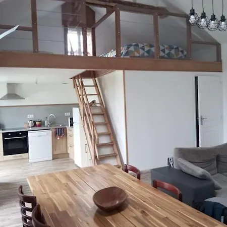 La Giraudiere Batisse Au Calme 2 A 4 Personnes Vakantiehuis Soulgé-sur-ouette