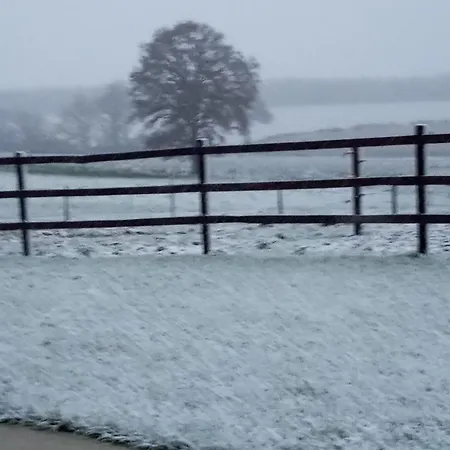 La Giraudière Bâtisse Au Calme 2 à 4 Personnes Casa de Férias Soulge-sur-Ouette