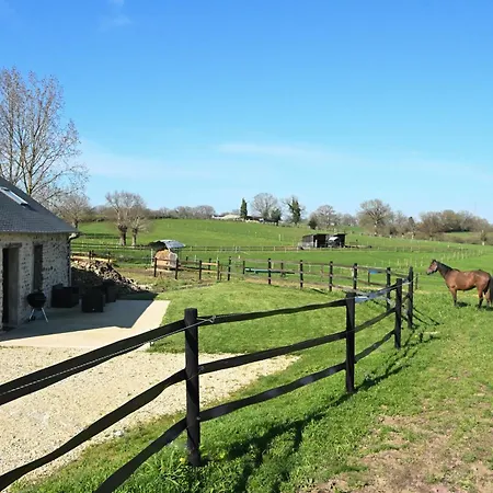 La Giraudiere Avec Climatiseur 2 A 4 Personnes Tatil Evi *